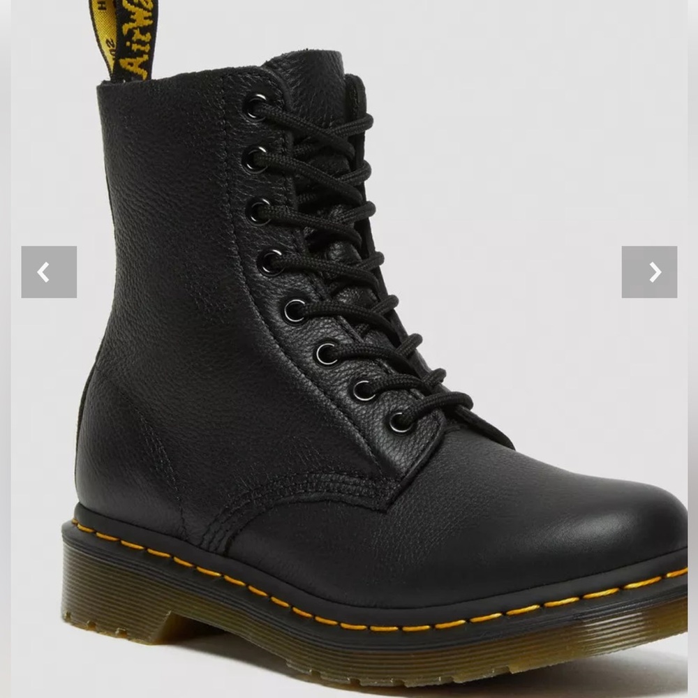 Dr. Martens Black 1460 Pascal Virginia Leather Boots | 6
